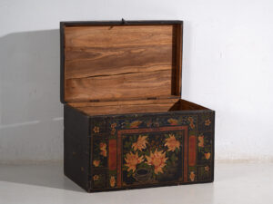 Original Illustrated Chinese Opera Trunk (China, c.1900) #11