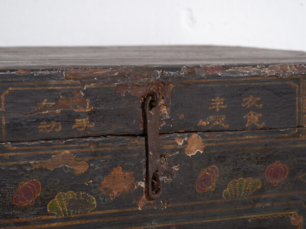 Baúl de ópera tradicional chino con la flor de lotus ilustrada (China, c.1900) #28