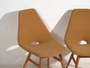 Sillas vintage decorativas (c.1950). Conjunto de 2 piezas