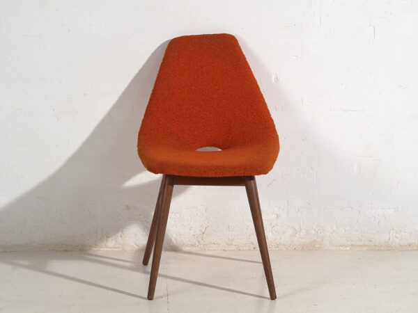 Silla de estilo vintage color naranja (c.1960)