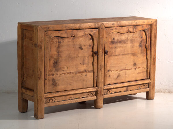 Aparador antiguo alto de madera de pino (c.1920)