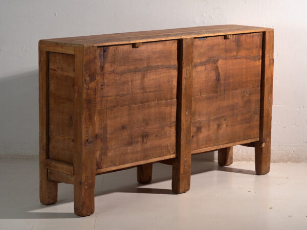 Aparador antiguo alto de madera de pino (c.1920)