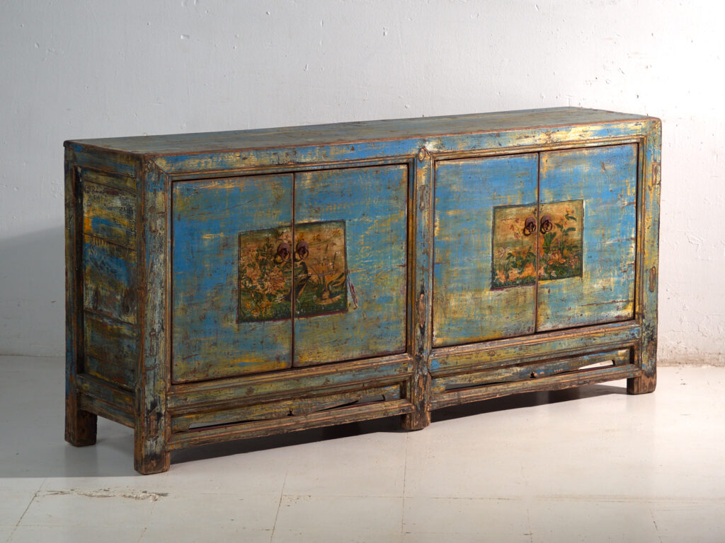 Aparador de entrada antiguo de madera de tonos azules y amarillos (c.1920)