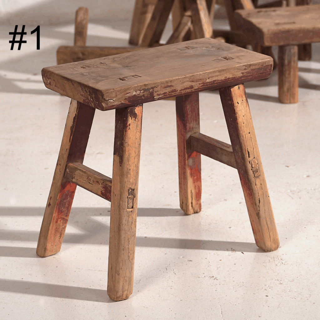 Taburete pequeño antiguo de color madera natural (c.1900)
