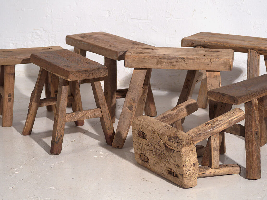 Taburete antiguo de 25 cm de color madera natural (c.1900)