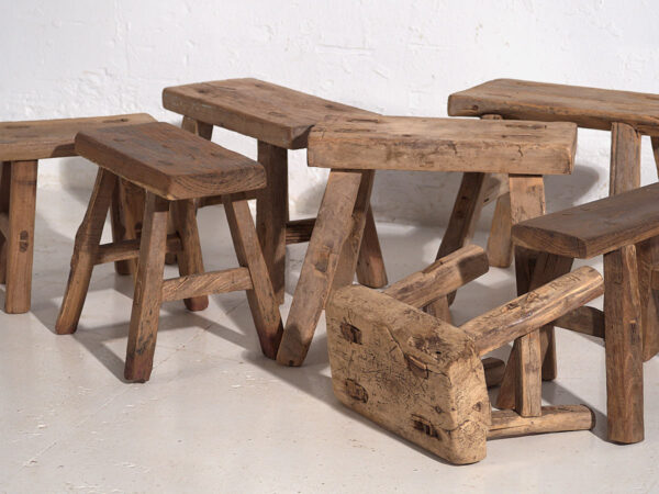 Taburete antiguo de 25 cm de color madera natural (c.1900)