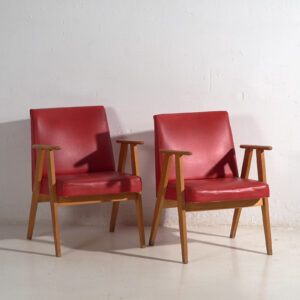 Sillones de estilo vintage color rojo (c.1960). Conjunto de 2 piezas