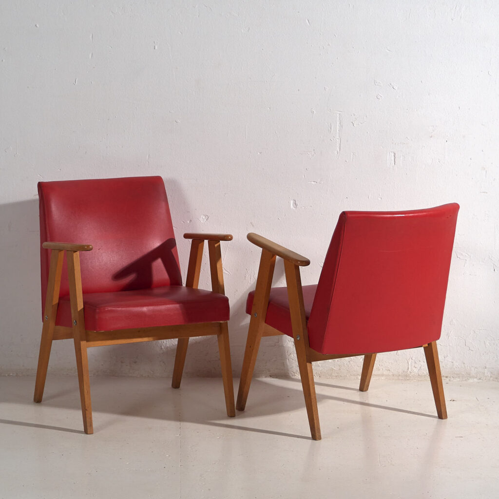Sillones de estilo vintage color rojo (c.1960). Conjunto de 2 piezas