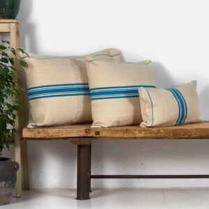 Cojín de lino antiguo de rayas azul turquesa