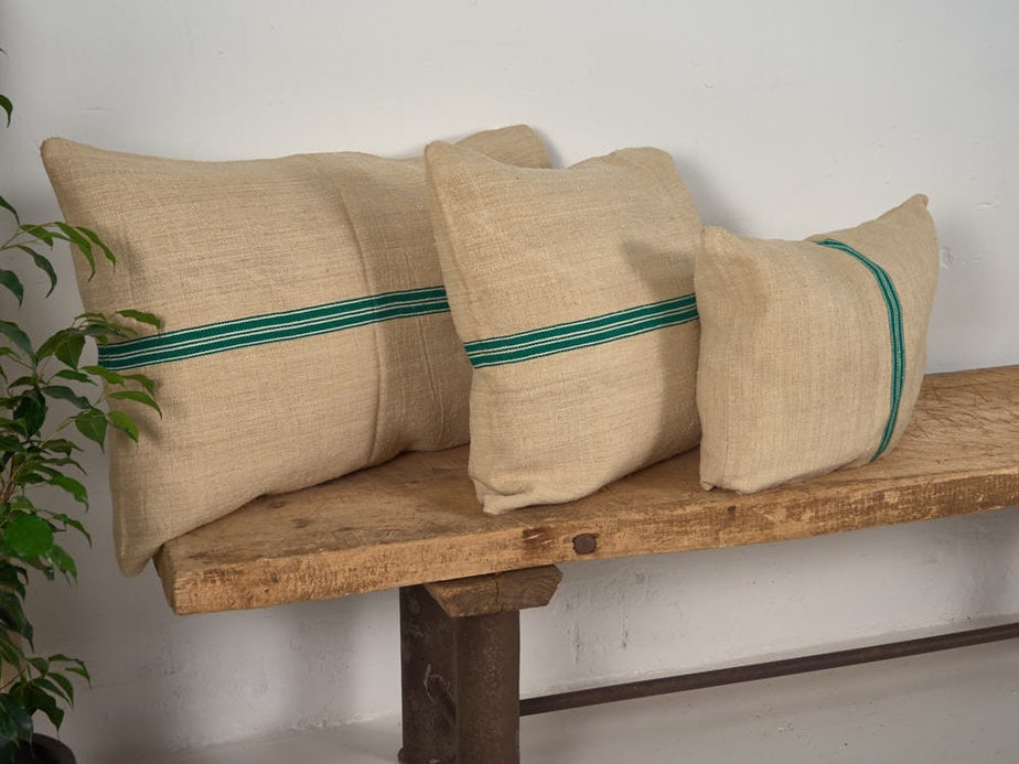 Cojín de lino antiguo de rayas verdes