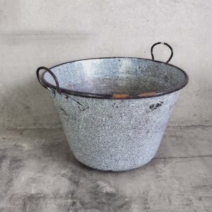 Caldero antiguo metálico color azul (c.1950)