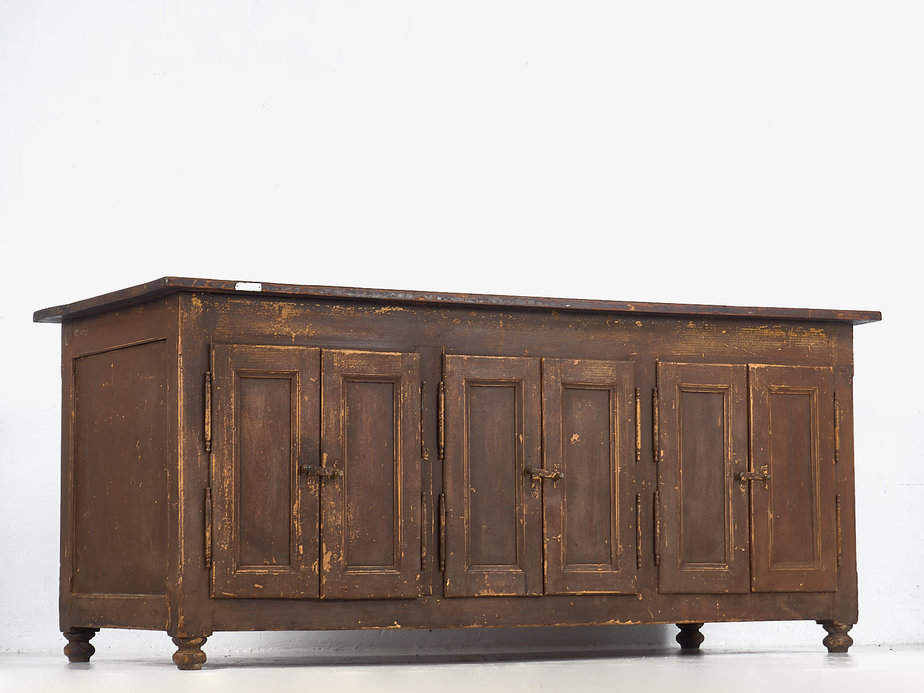 Antique kitchen island with doors on both sides (c.1850)