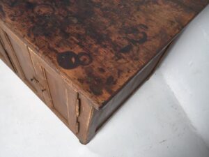 Antique kitchen island with doors on both sides (c.1850)
