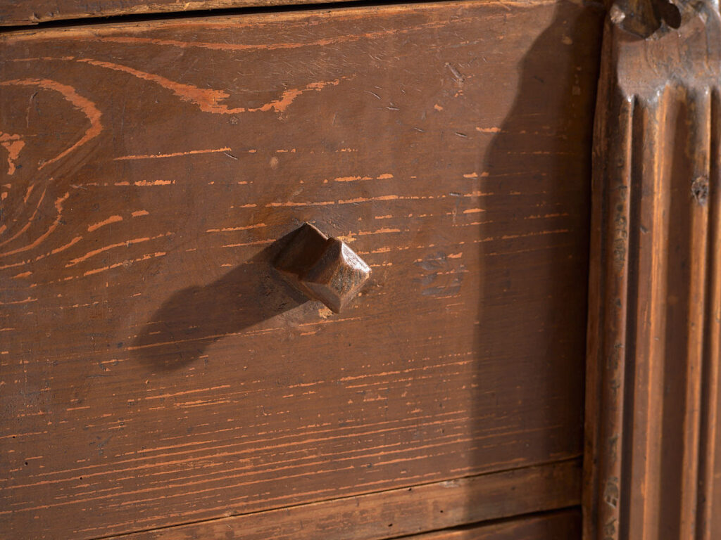 Cómoda grande antigua (c.1920)