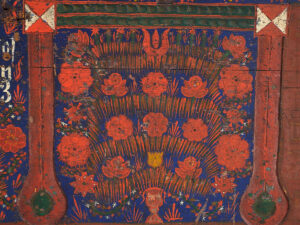 Antique solid wood trunk (c.1913)