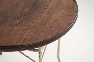 Mesa redonda antigua exterior de metal (Francia, c.1900)