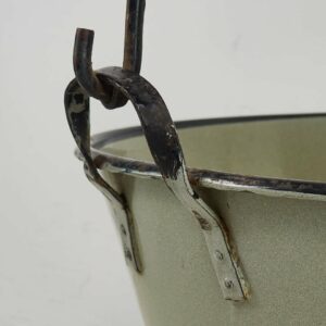 Caldero esmaltado antiguo de color verde (c.1950)