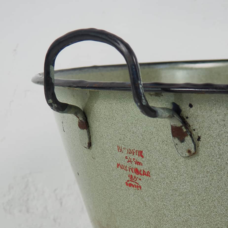 Caldero de hierro antiguo de color verde (c.1950)