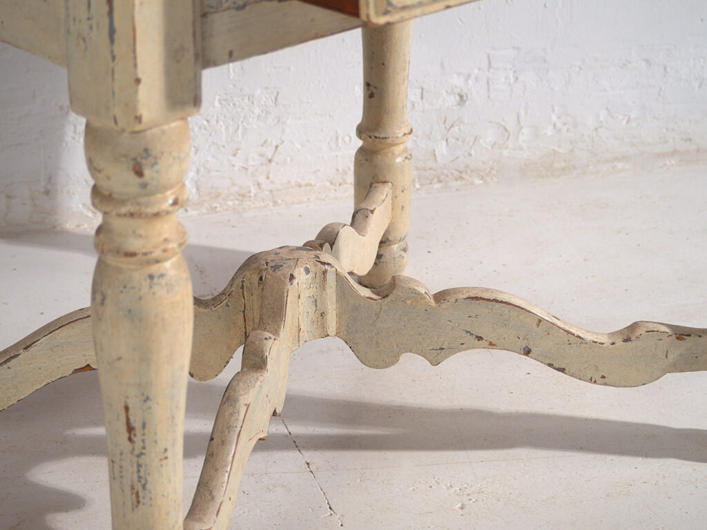 Mesa antigua blanca de madera maciza (Francia, c.1900)