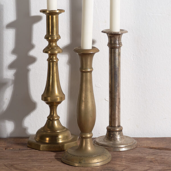 Candelabros antiguos de latón (c.1920). Conjunto de 3 piezas #11
