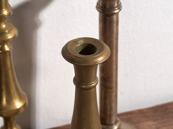 Candelabros antiguos de latón (c.1920). Conjunto de 3 piezas #11