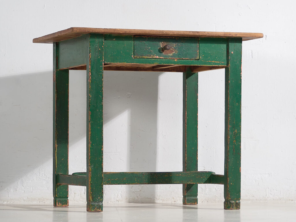 Mesa antigua verde de madera maciza de pino (c.1920)