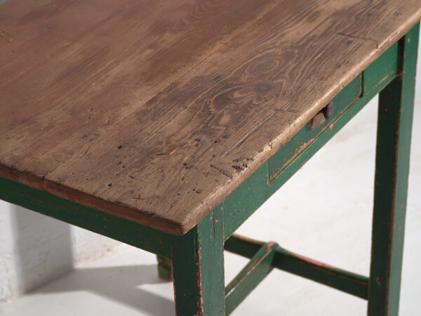 Mesa antigua verde de madera maciza de pino (c.1920)