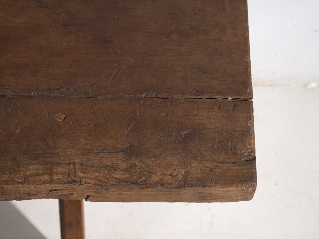Mesa rústica antigua de madera maciza (c.1900)