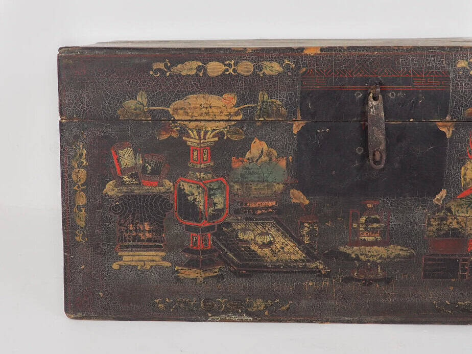 Cofre de madera antiguo con ilustraciones de jarrones de porcelana (China, c.1900) #2