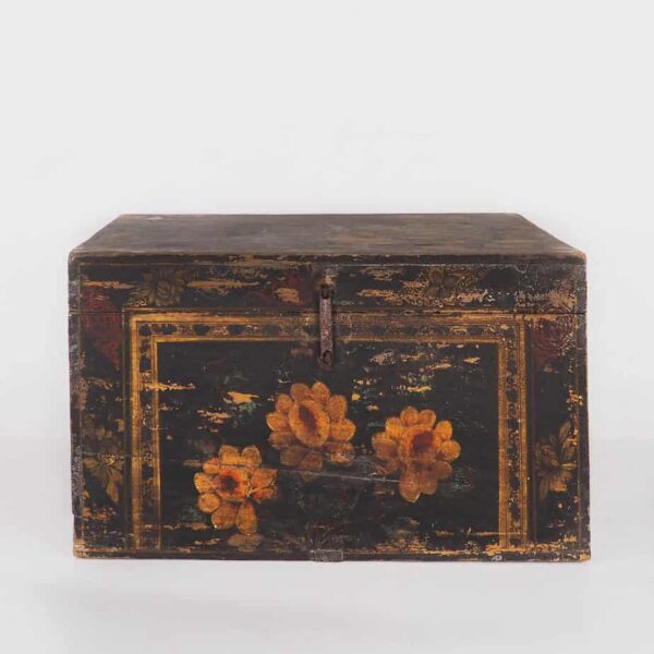 Cofre de madera chino con ilustraciones florales (China, c.1900) #3