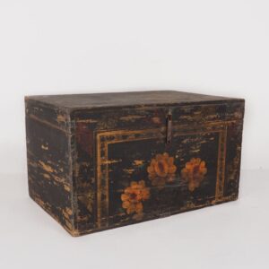 Chinese wooden chest with floral illustrations (China, c.1900) #3