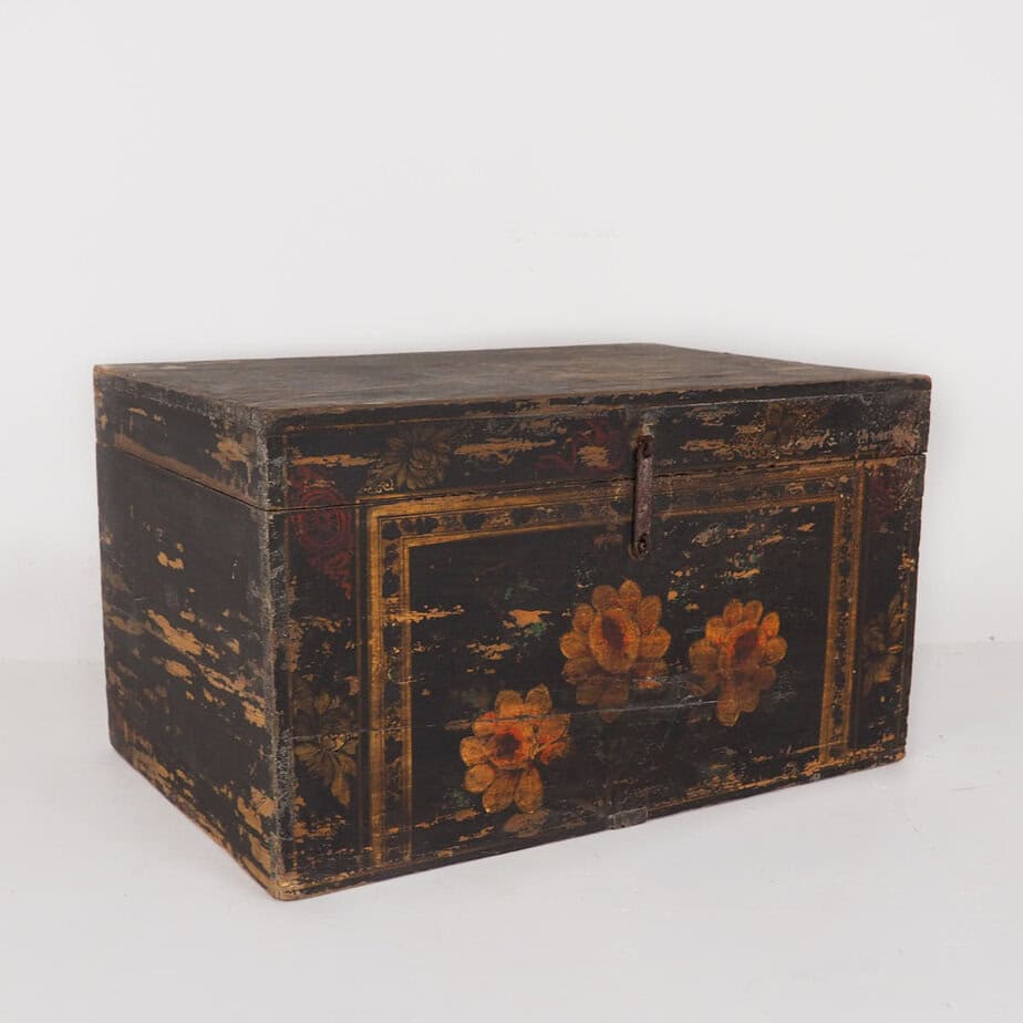 Chinese wooden chest with floral illustrations (China, c.1900) #3