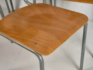 Sillas de estilo industrial (c.1950). Conjunto de 6 piezas