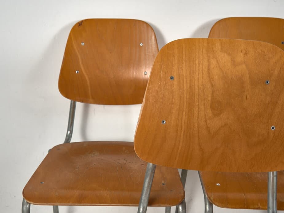 Sillas de estilo industrial (c.1950). Conjunto de 6 piezas