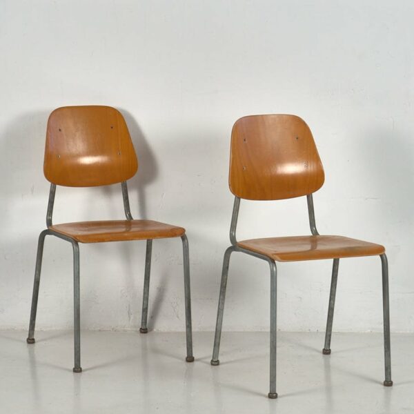 Chaises industrielles vintage (c.1950). Ensemble de 4 pièces