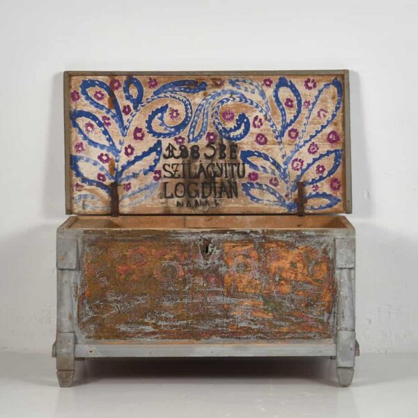 Baúl para almacenaje antiguo de madera maciza (c.1890)