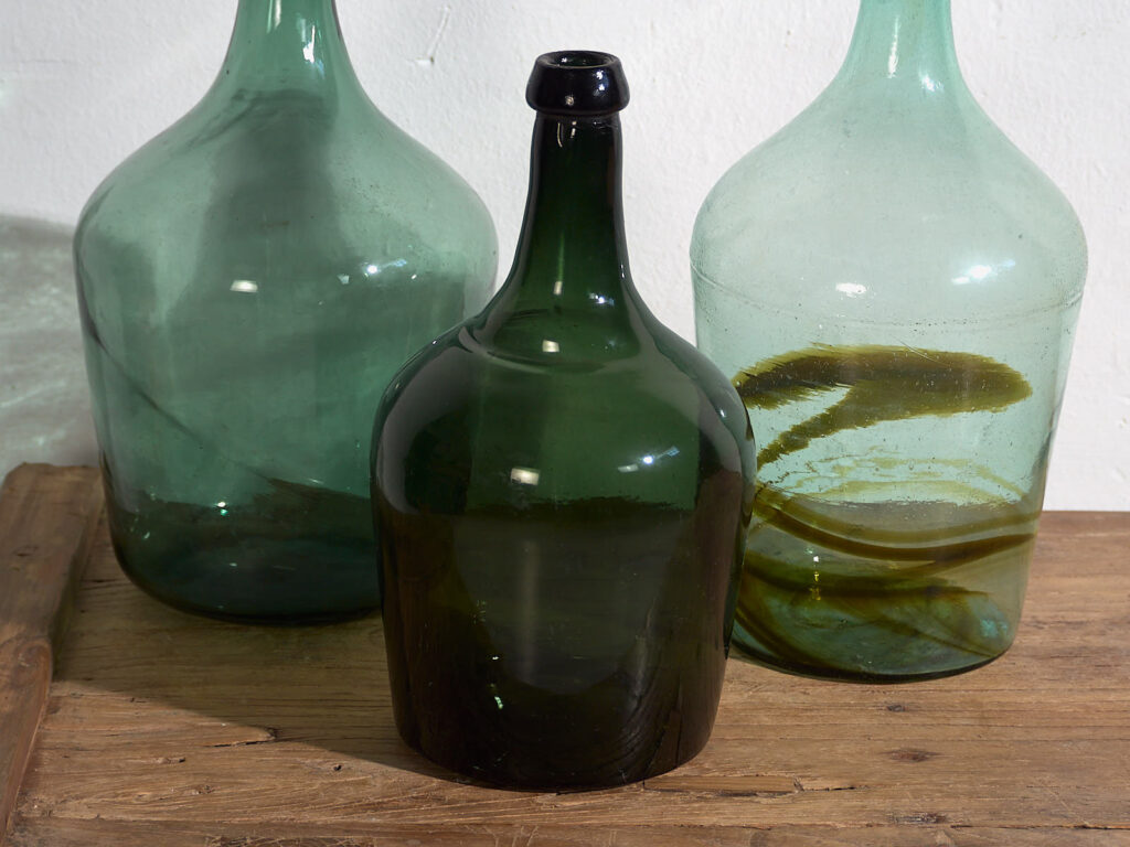Conjunto de damajuanas antiguas (c.1920). Conjunto de 3 piezas #10