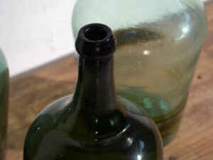 Conjunto de damajuanas antiguas (c.1920). Conjunto de 3 piezas #10