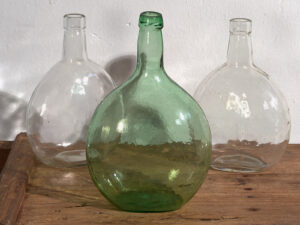 Antiguos floreros de vidrio (c.1920). Conjunto de 3 piezas #12