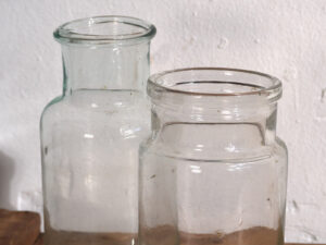 Pequeños frascos antiguos (c.1920). Conjunto de 2 piezas #17