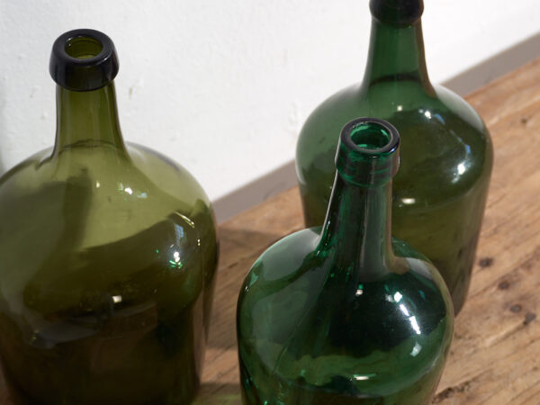 Antiguas damajuanas de color verde (c.1920). Conjunto de 3 piezas #24
