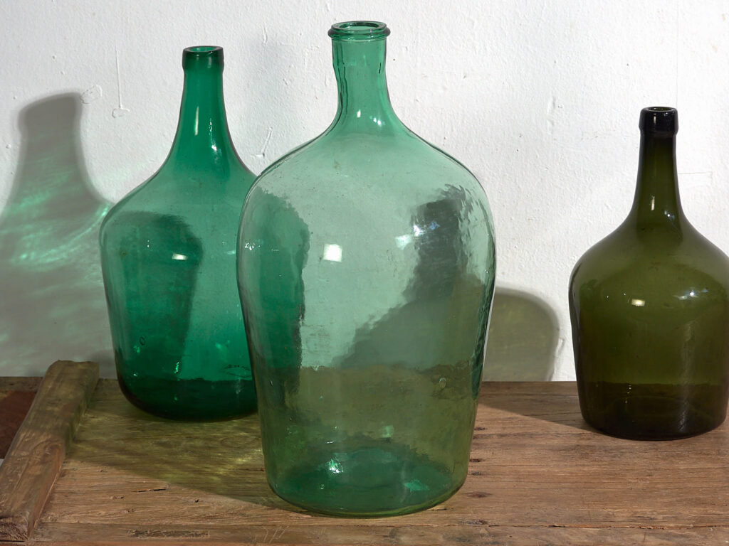 Conjunto de damajuanas antiguas (c.1920). Conjunto de 3 piezas #26