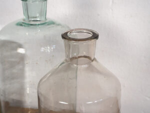 Antiguos frascos de farmacia (c.1920). Conjunto de 2 piezas #29