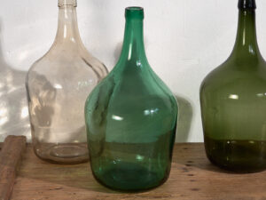 Antiguas damajuanas de colores (c.1920). Conjunto de 3 piezas #45