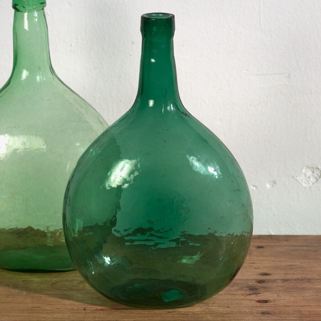 Damajuanas verdes antiguas (c.1920). Conjunto de 2 piezas #48