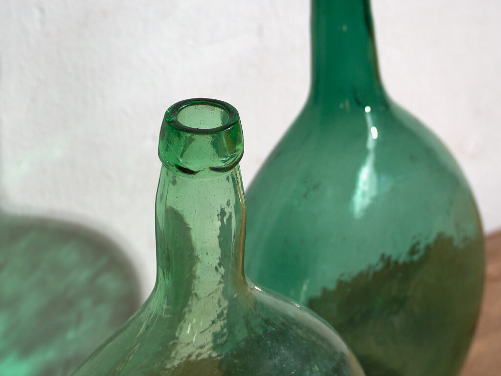 Damajuanas verdes antiguas (c.1920). Conjunto de 2 piezas #48