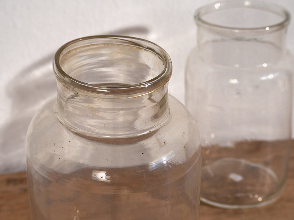 Antiguos jarrones de vidrio (c.1920). Conjunto de 2 piezas #52