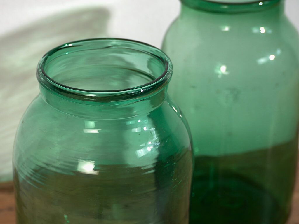Jarrones verdes antiguos (c.1920). Conjunto de 2 piezas #53