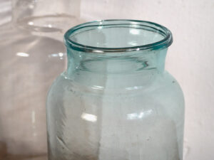 Frascos de vidrio antiguos (c.1920). Conjunto de 2 piezas #57