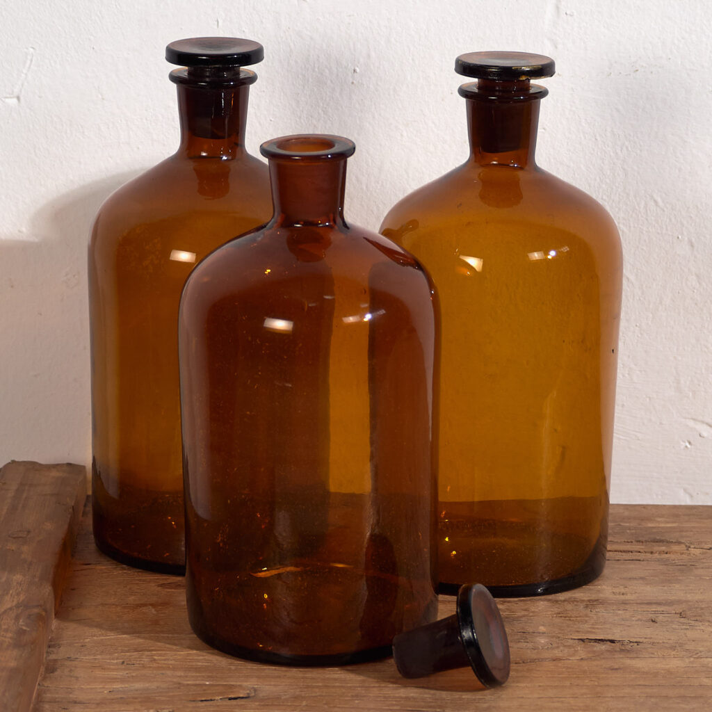 Frascos de vidrio antiguos (c.1920). Conjunto de 3 piezas #60